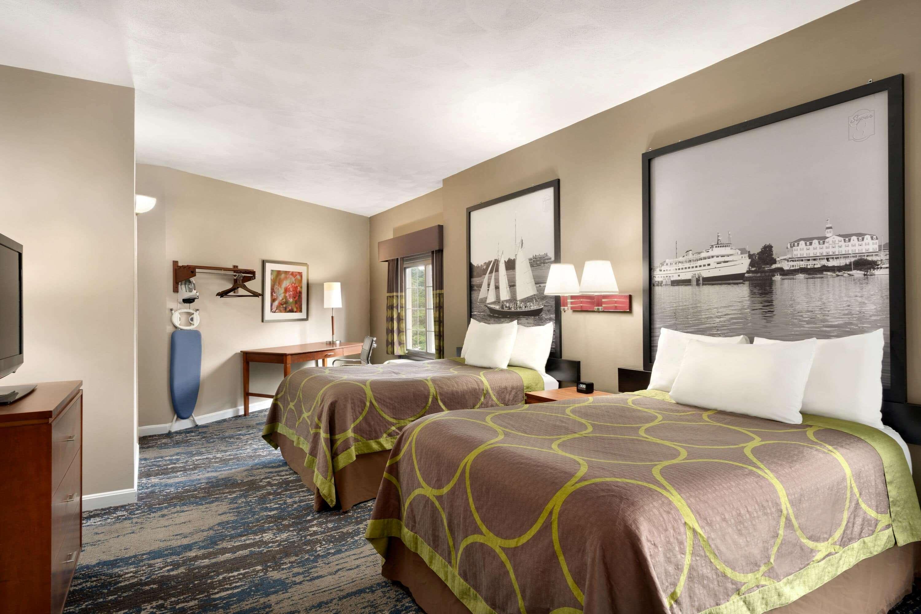 Super 8 By Wyndham West Greenwich/Providence Eksteriør billede