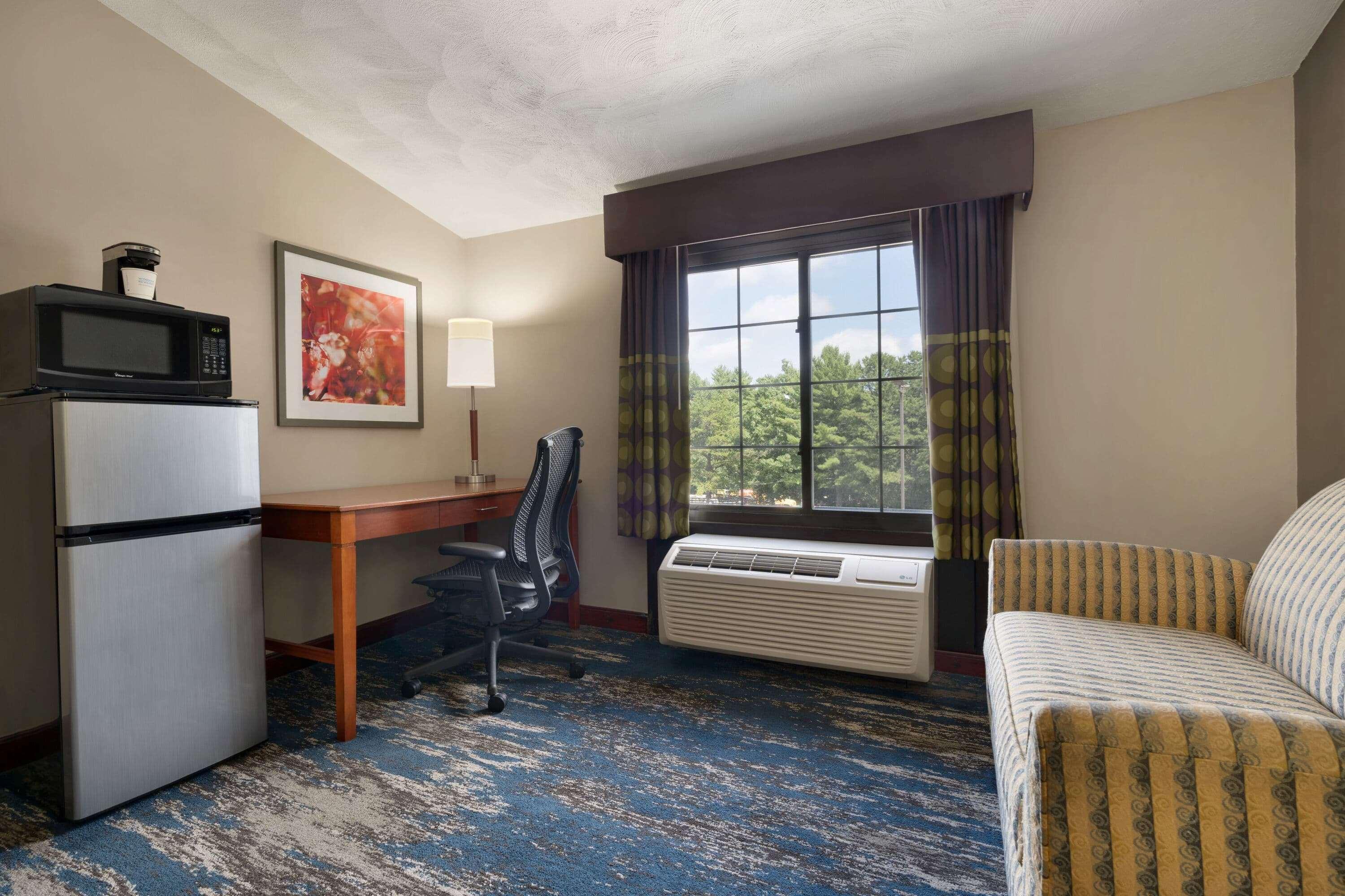 Super 8 By Wyndham West Greenwich/Providence Eksteriør billede